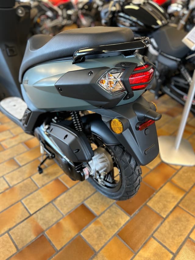 Kisbee S Shadow, 4T inj. édition "Adventure"