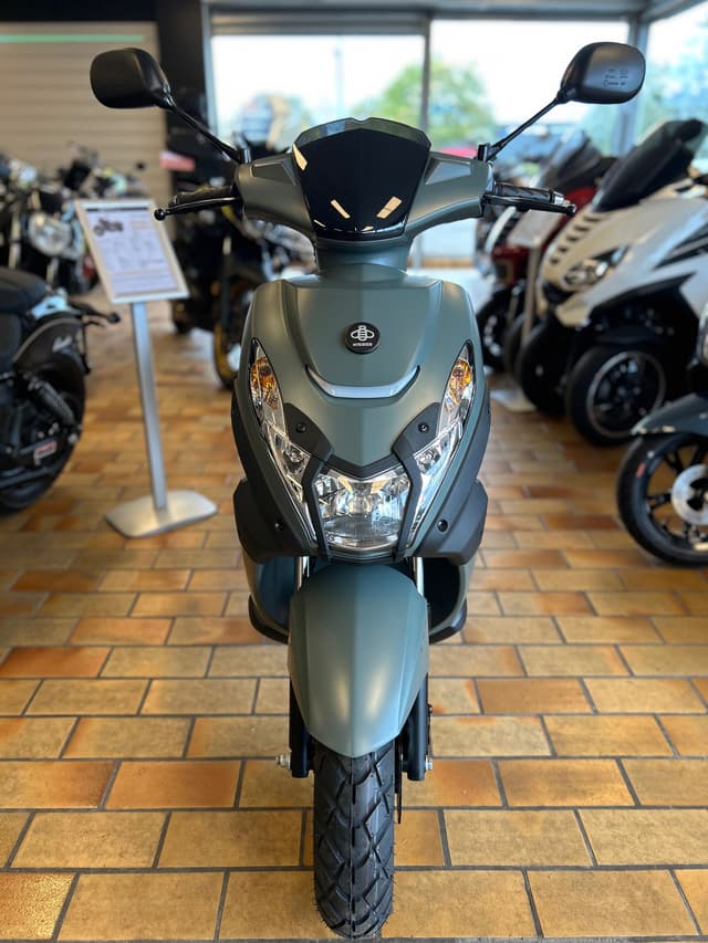 Kisbee S Shadow, 4T inj. édition "Adventure"
